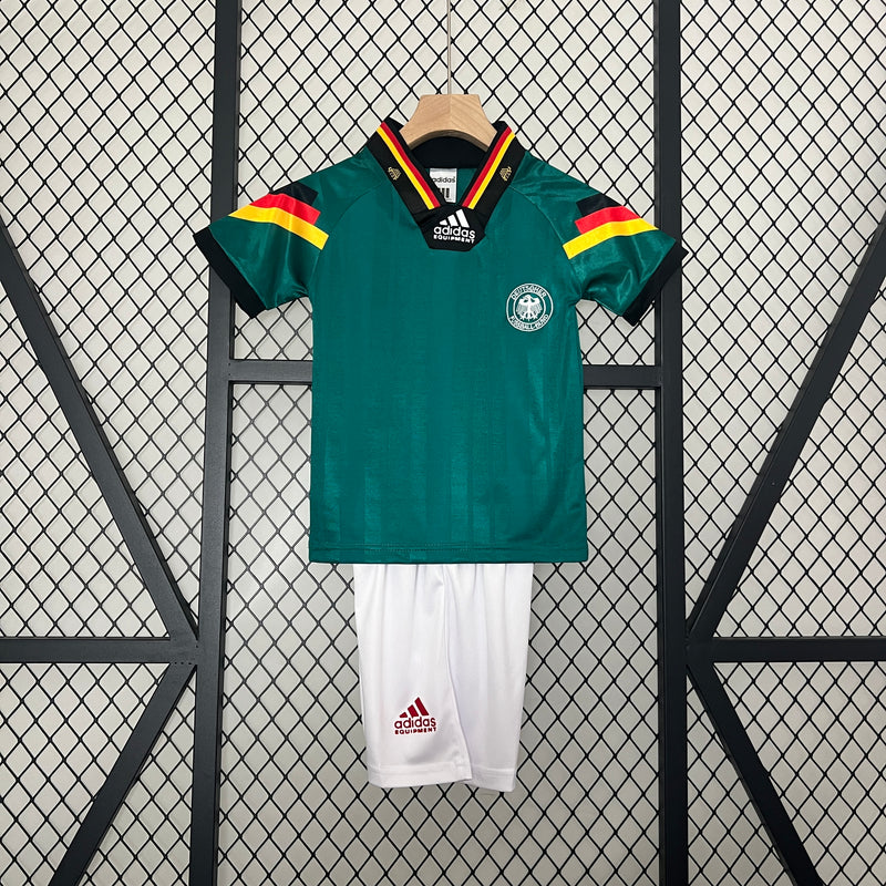 1992 Alemania segunda equipación niño