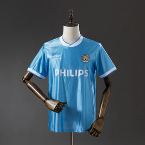 85-87 Manchester City primera equipación