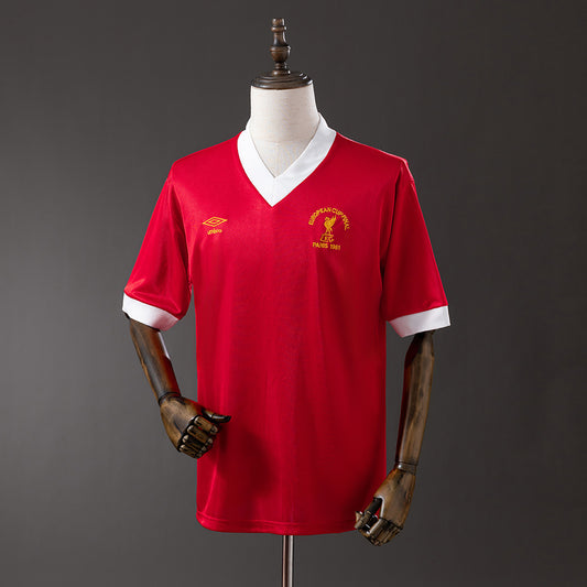 80-81 Liverpool primera equipación