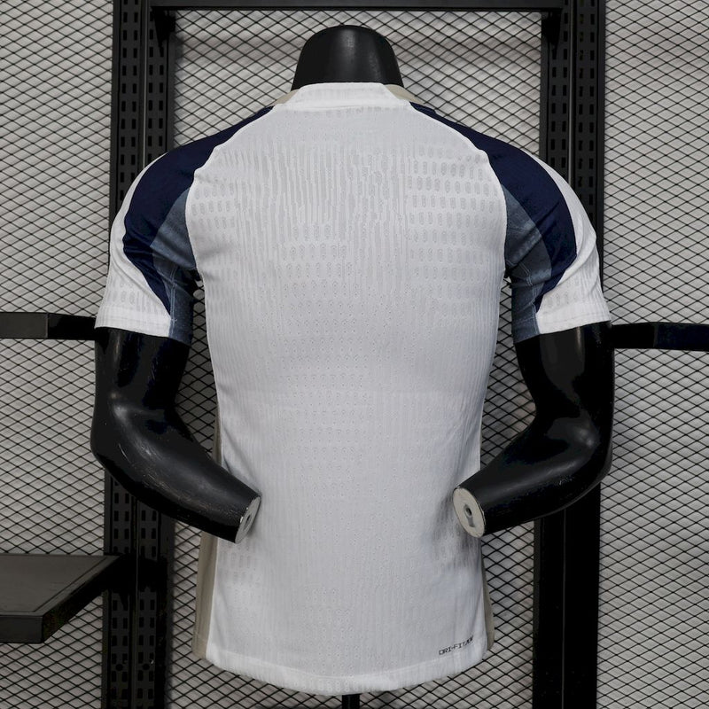 25-26 Tottenham primera equipacion