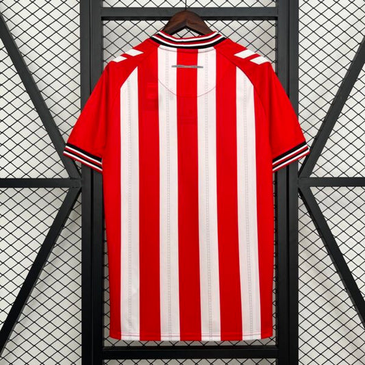25-26 Sunderland primera equipacion