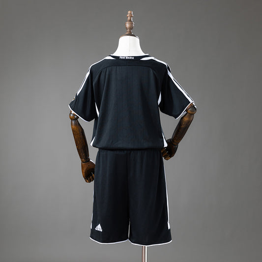 06-07 Real Madrid segunda equipación niño