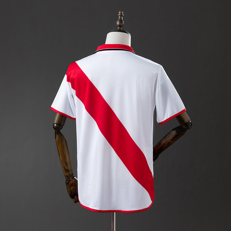 01-02 Rayo Vallecano primera equipación