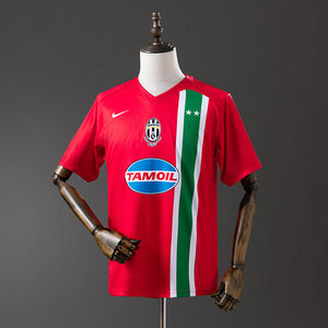 05-06 Juventus segunda equipación