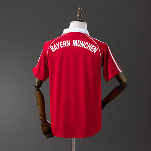 06-07 Bayern de Munich primera equipación