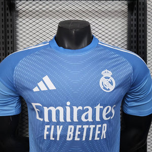 25-26 Real Madrid portero equipacion