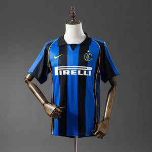 01-02 Inter de Milán primera equipación