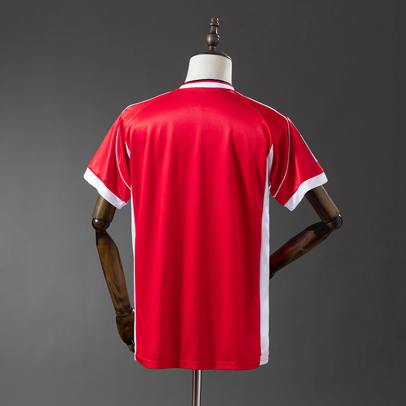 99-01 Oviedo primera equipación