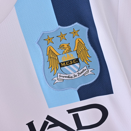 13-14 Manchester City segunda equipación