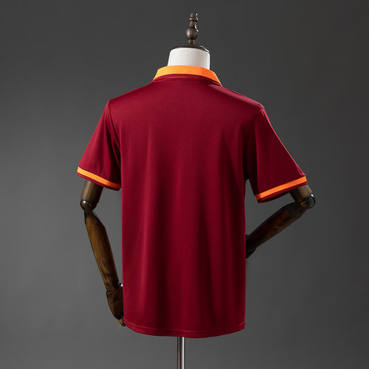 83-84 Roma primera equipación