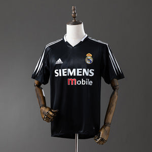 04-05 Real Madrid segunda equipación