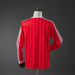 82-84 Nottingham Forest primera equipación manga larga