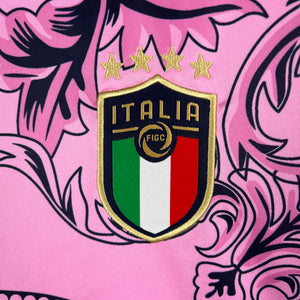 Italia x Versace equipación especial rosa