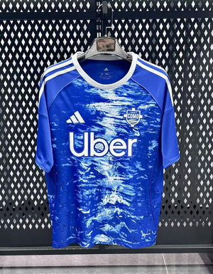25-26 Como primera equipacion