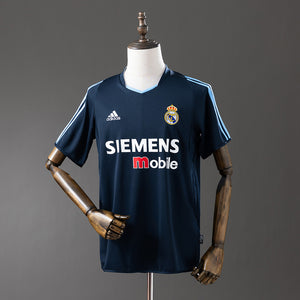 03-04 Real Madrid segunda equipación