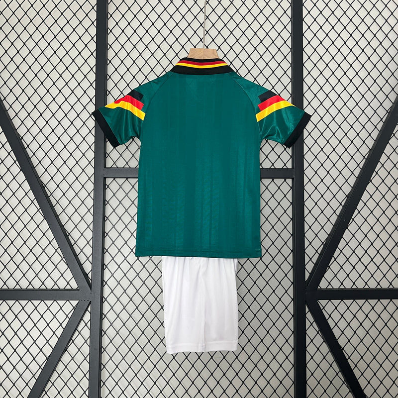 1992 Alemania segunda equipación niño