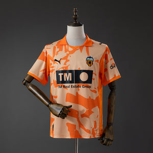 25-26 Valencia primera equipación jornada retro