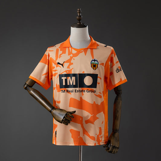 25-26 Valencia primera equipación jornada retro