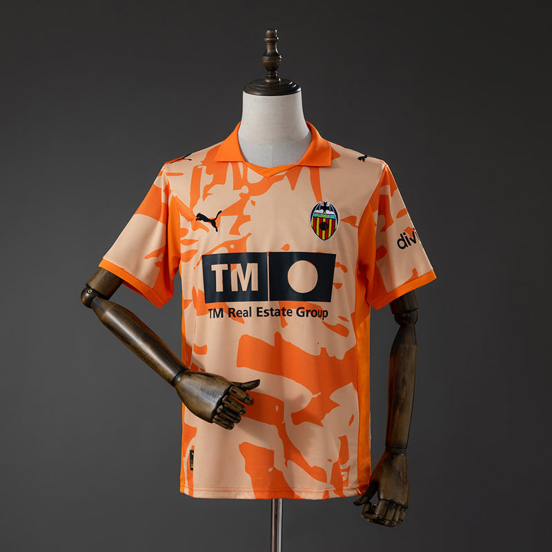 25-26 Valencia primera equipación jornada retro