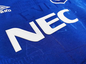 93-95 Everton primera equipación