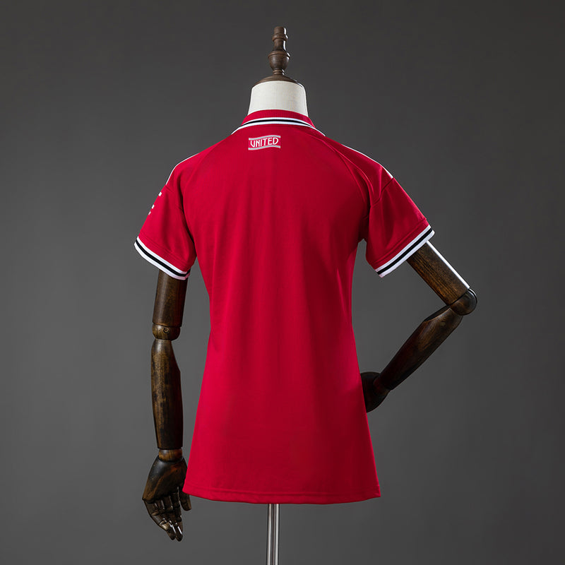 26-27 Manchester United primera equipación mujer