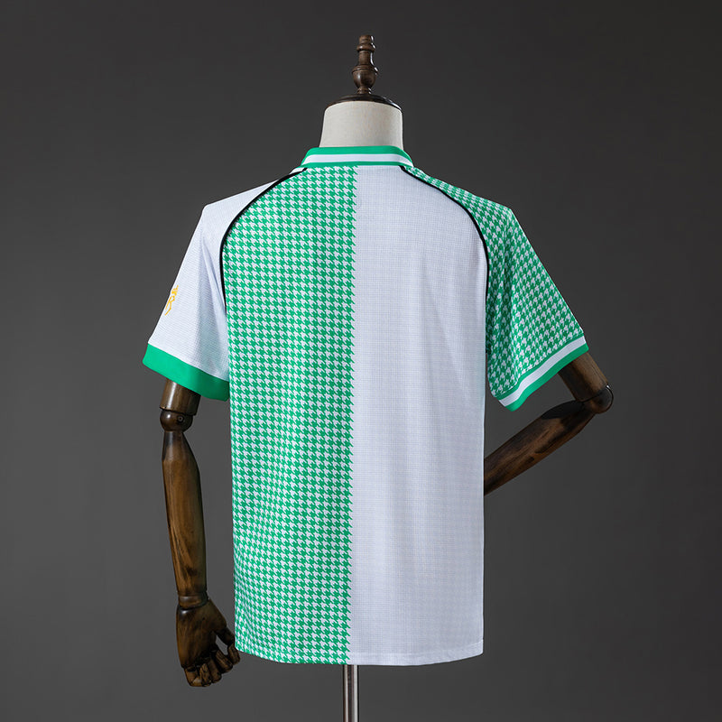 25-26 Racing Santander equipación 113 aniversario