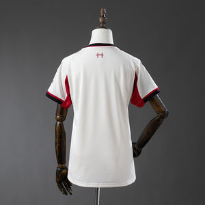 25-26 Liverpool segunda equipación mujer