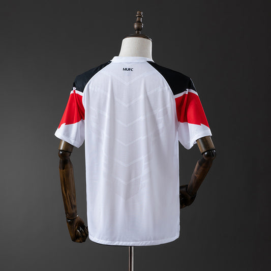 10-11 Manchester United segunda equipación