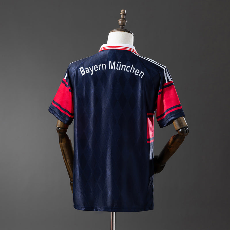 97-98 Bayern de Munich primera equipacion