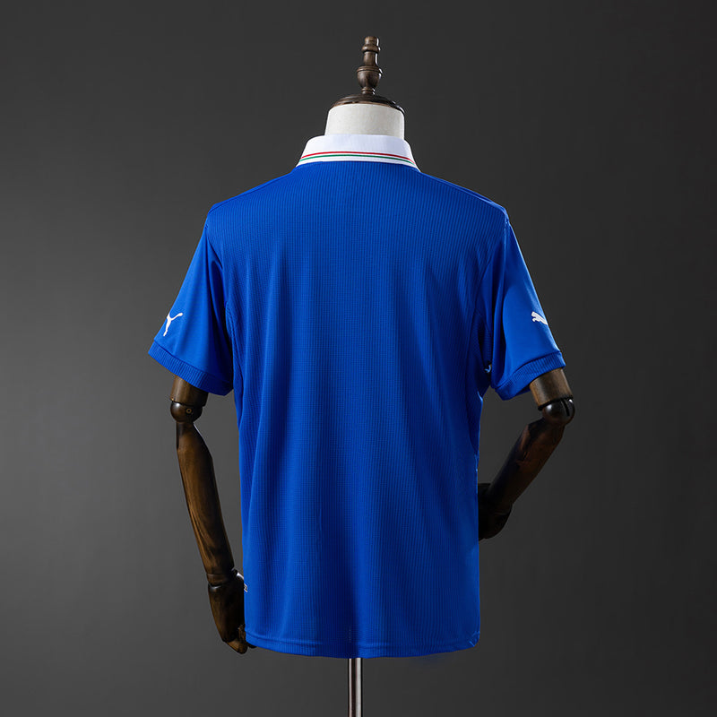 2012 Italia primera equipación