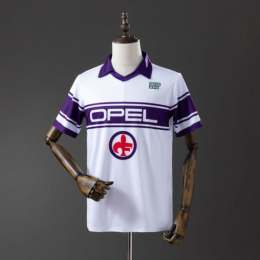 83-85 Fiorentina segunda equipación