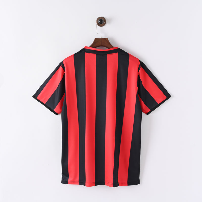 88-89 AC Milan primera equipacion