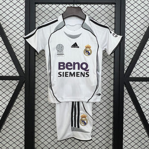 06-07 Real Madrid primera equipación niño
