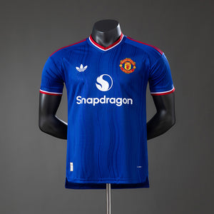 26-27 Manchester United segunda equipación