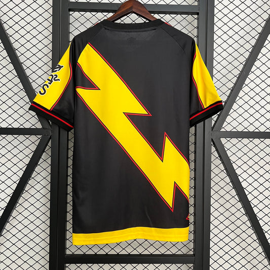 25-26 Rayo vallecano tercera equipación