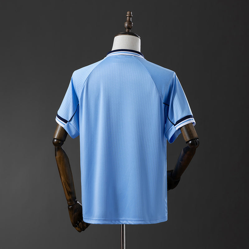 97-99 Celta primera equipación