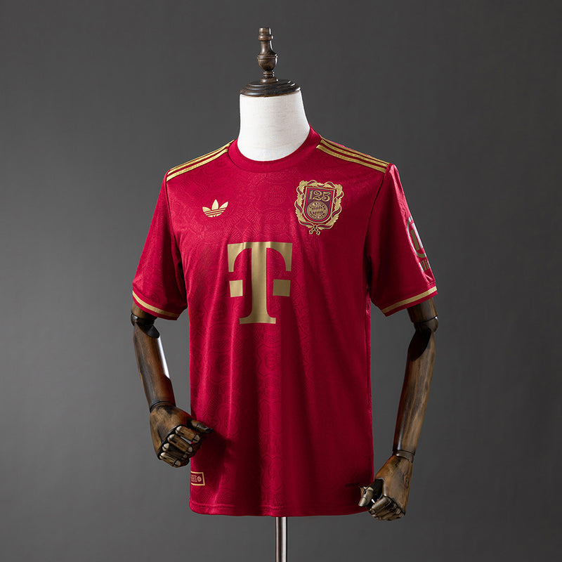 25-26 Bayern de Munich 125 aniversario roja