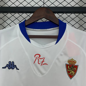 01-02 Real Zaragoza primera equipación