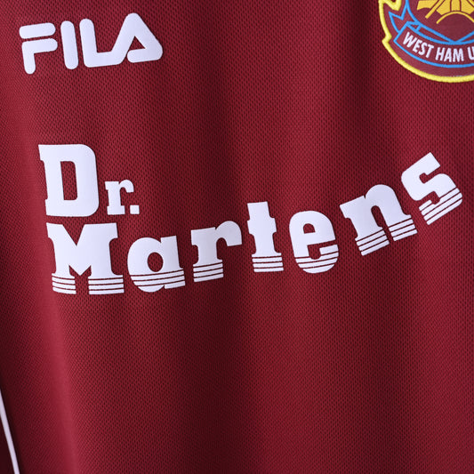 99-01 West Ham primera equipación