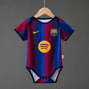 26-27 Barcelona primera equipación body para bebé (Filtración)