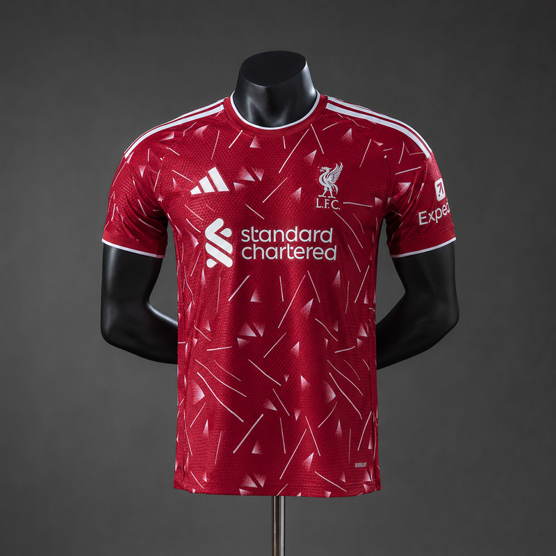 26-27 Liverpool primera equipación