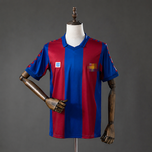 82-84 Barcelona primera equipación