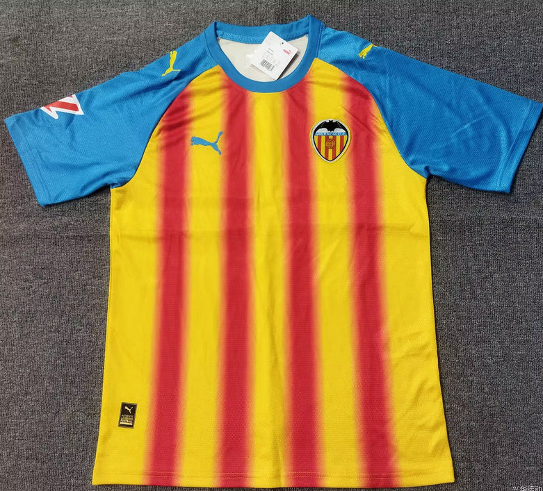 25-26 Valencia tercera equipación