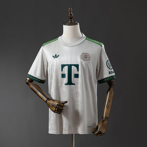 25-26 Bayern de Munich Especial Oktoberfest