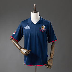 03-04 Chivas segunda equipación