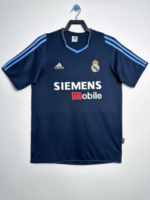 03-04 Real Madrid segunda equipación