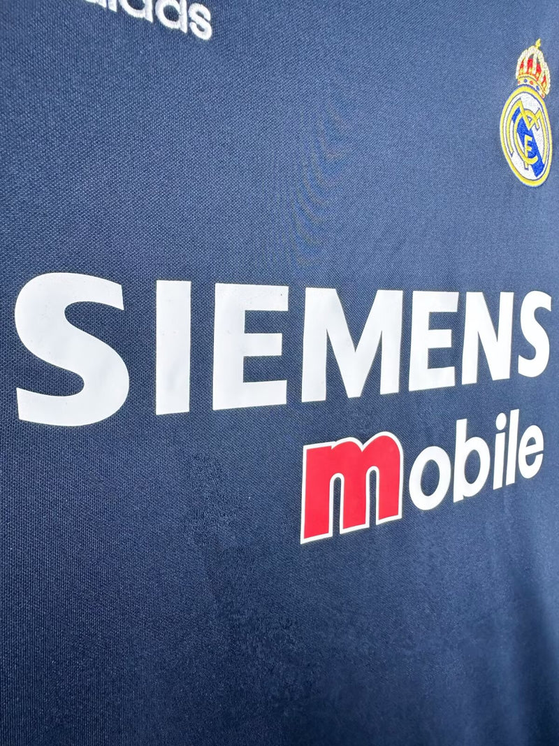 03-04 Real Madrid segunda equipación
