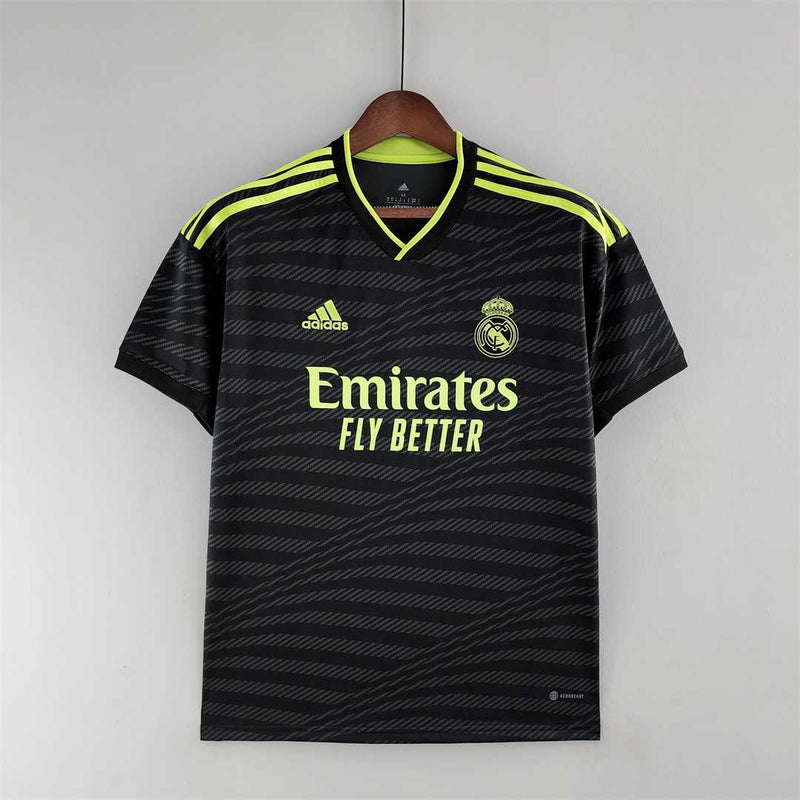 22-23 Real Madrid tercera equipación