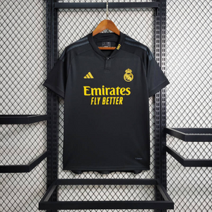 23-24 Real Madrid tercera equipación