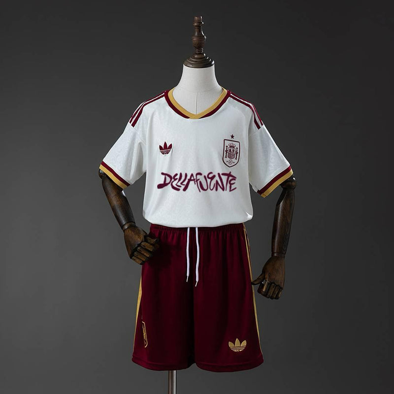 2026 España segunda x DELLAFUENTE equipación niño